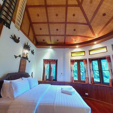Hôtel Avara Signature House à Chiang Mai Extérieur photo