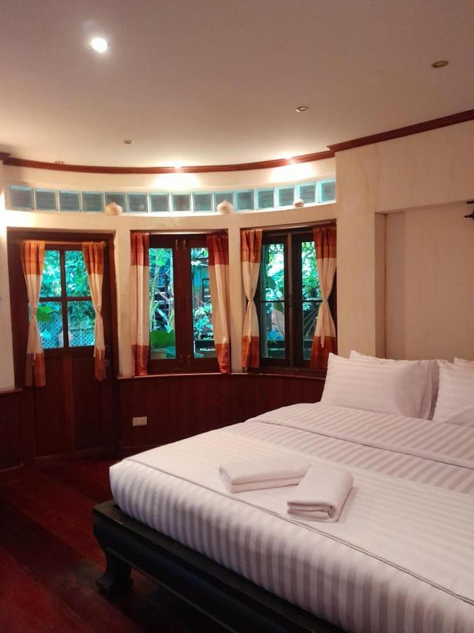 Hôtel Avara Signature House à Chiang Mai Extérieur photo
